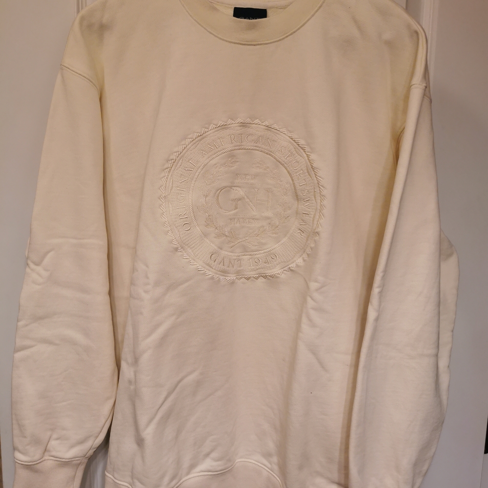GANT Men's Off-White Crewneck Sweater
